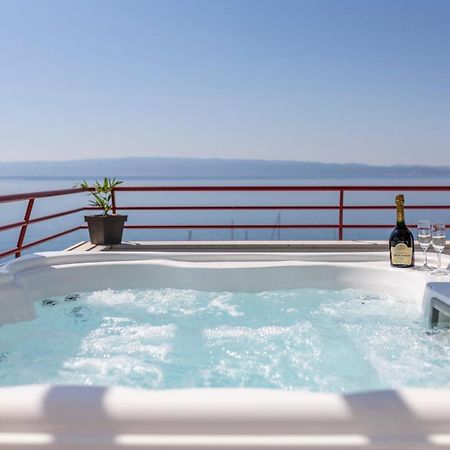 Seaside Penthouse With Hot Tub Sky Living Appartement Split Buitenkant foto