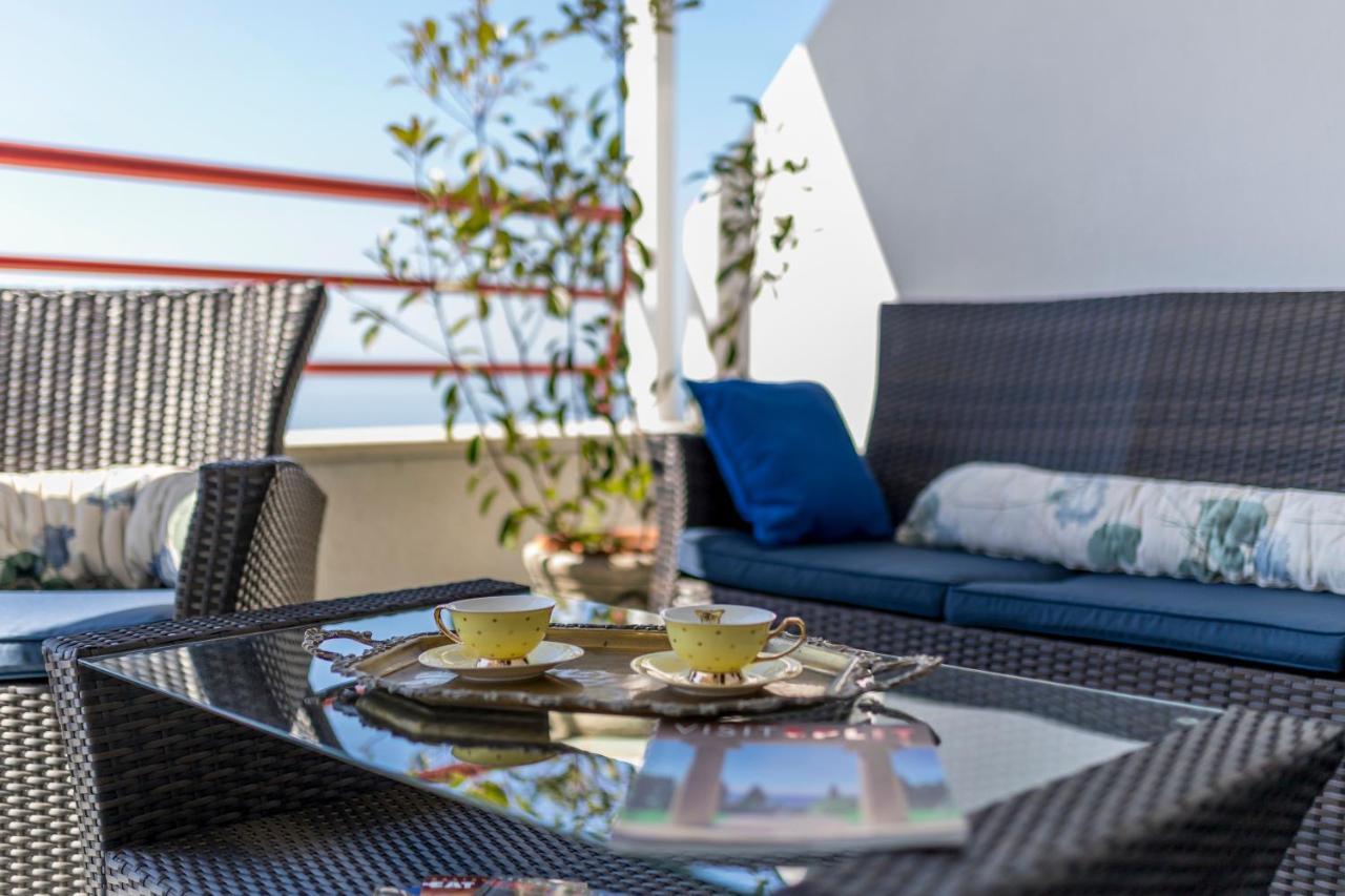Seaside Penthouse With Hot Tub Sky Living Appartement Split Buitenkant foto