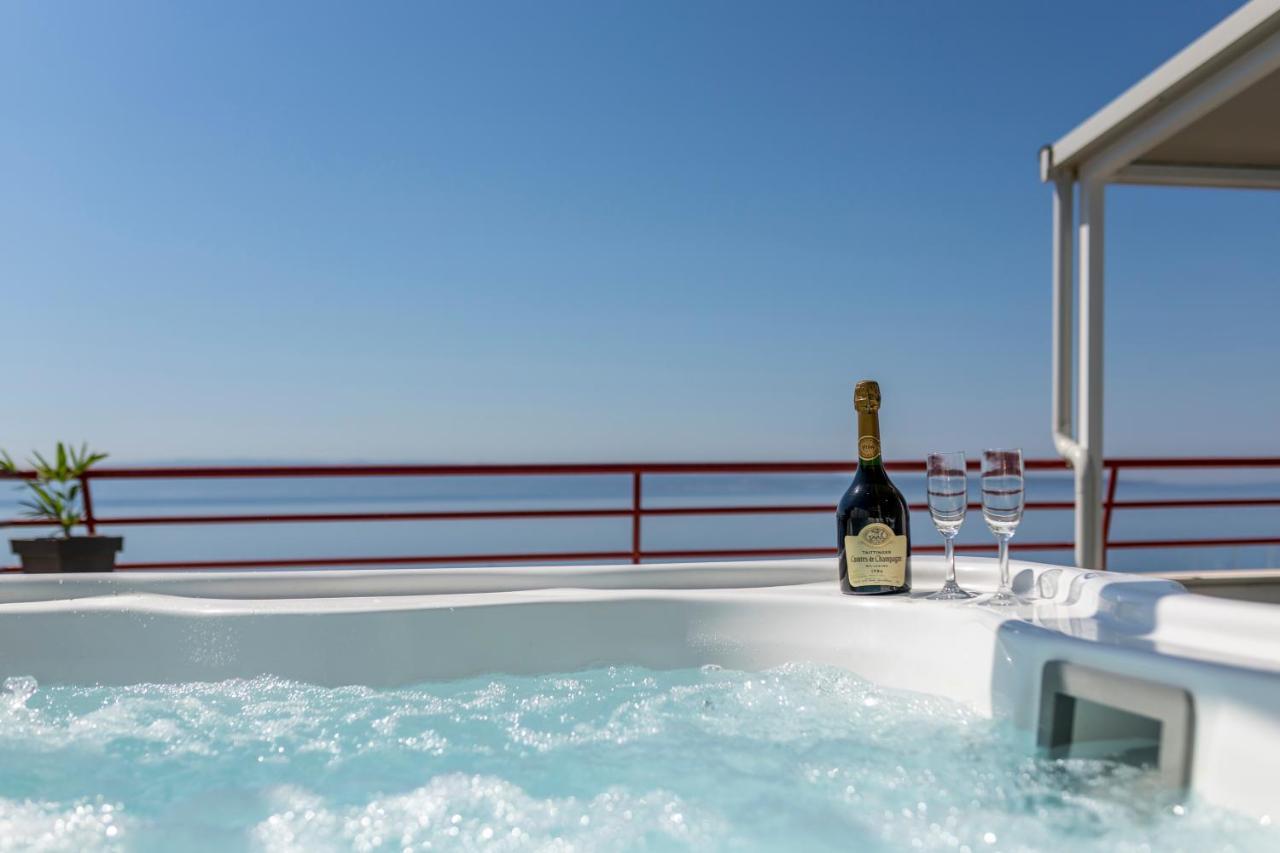 Seaside Penthouse With Hot Tub Sky Living Appartement Split Buitenkant foto