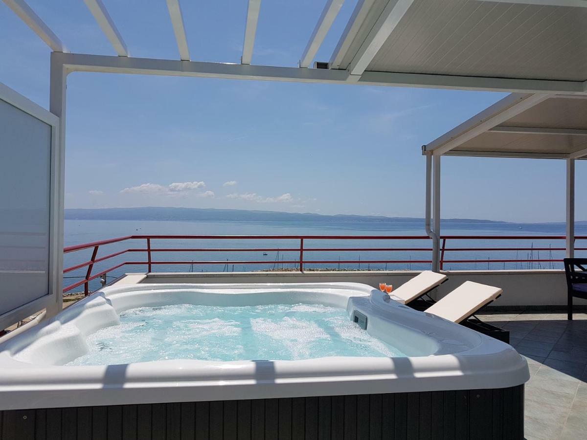 Seaside Penthouse With Hot Tub Sky Living Appartement Split Buitenkant foto