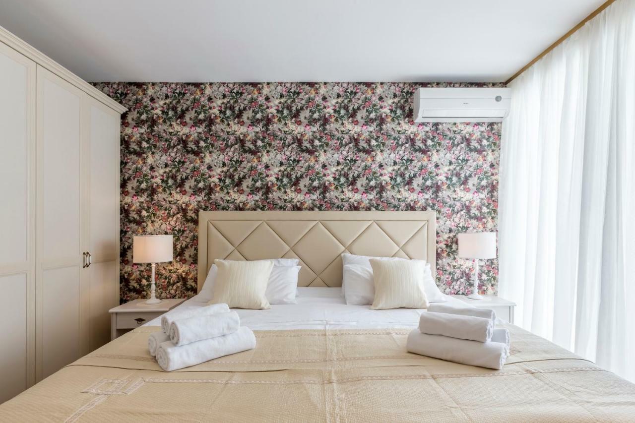 Seaside Penthouse With Hot Tub Sky Living Appartement Split Buitenkant foto